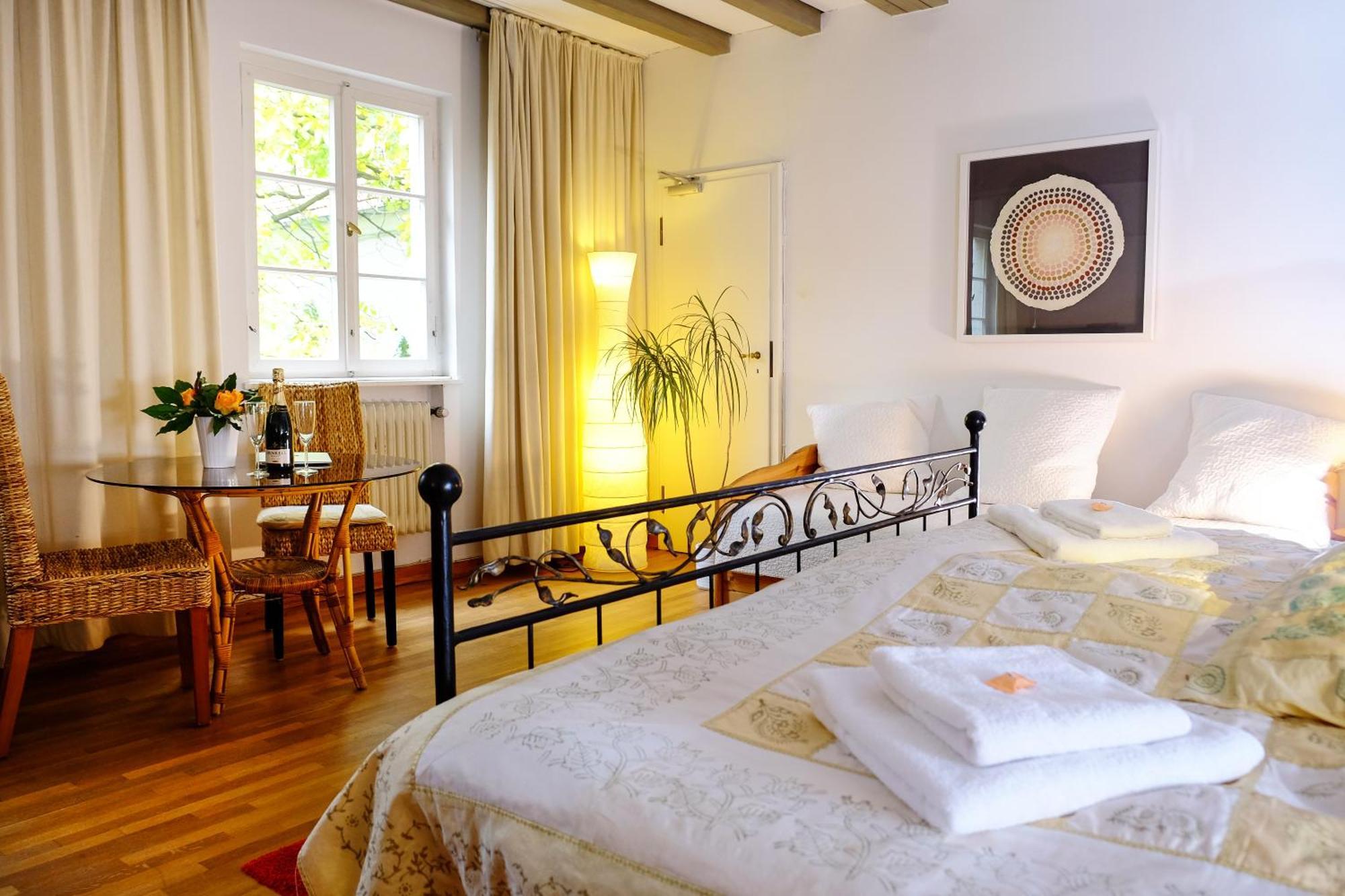 Rhein River Guesthouse - Direkt Am Rhein Leverkusen Extérieur photo