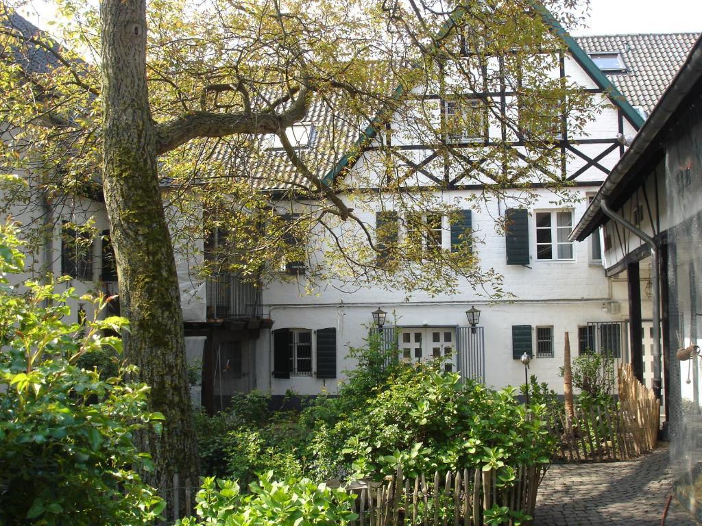 Rhein River Guesthouse - Direkt Am Rhein Leverkusen Extérieur photo