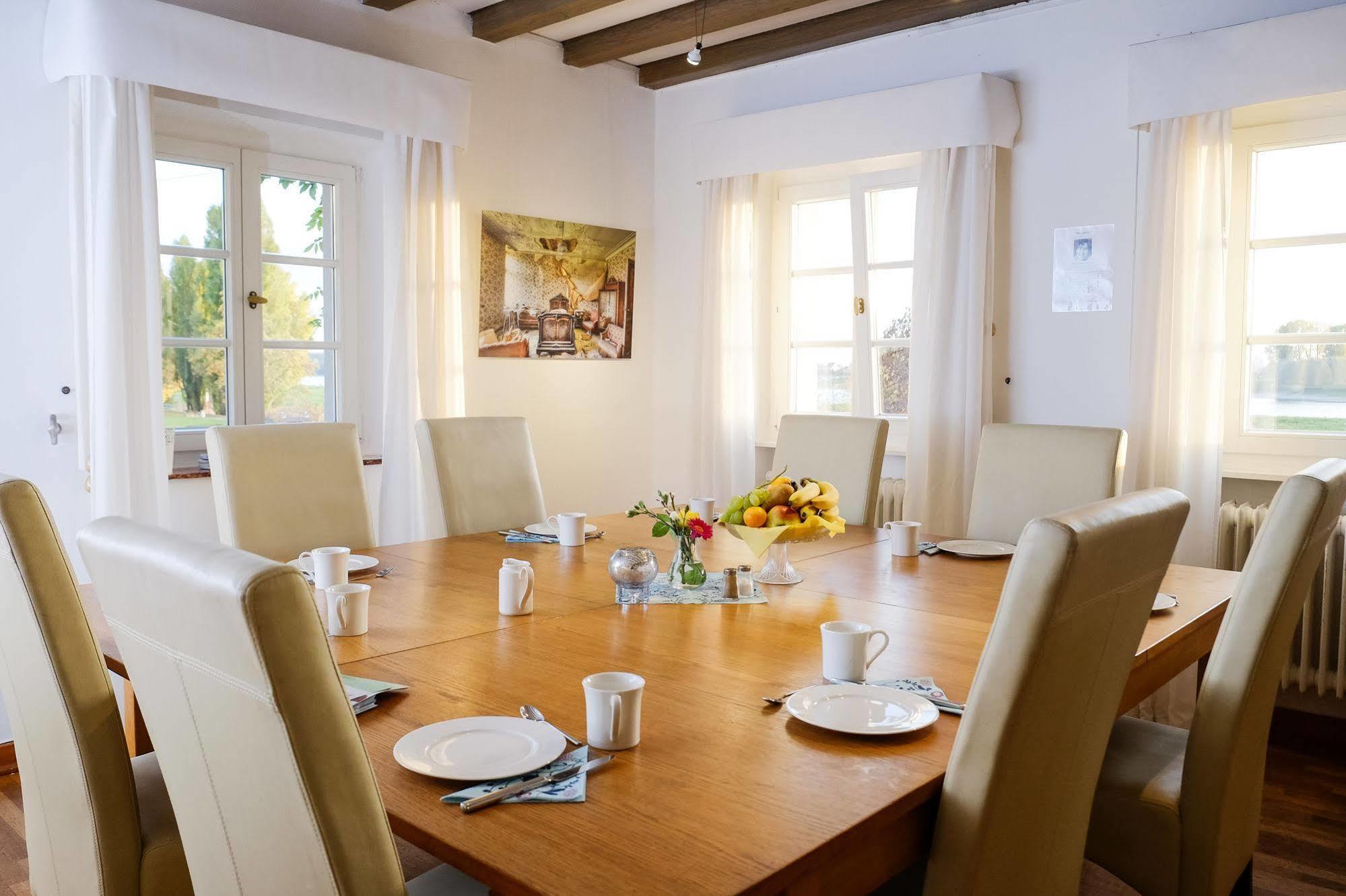 Rhein River Guesthouse - Direkt Am Rhein Leverkusen Extérieur photo