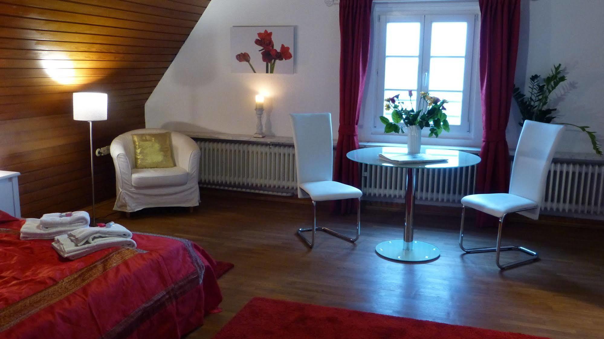 Rhein River Guesthouse - Direkt Am Rhein Leverkusen Extérieur photo